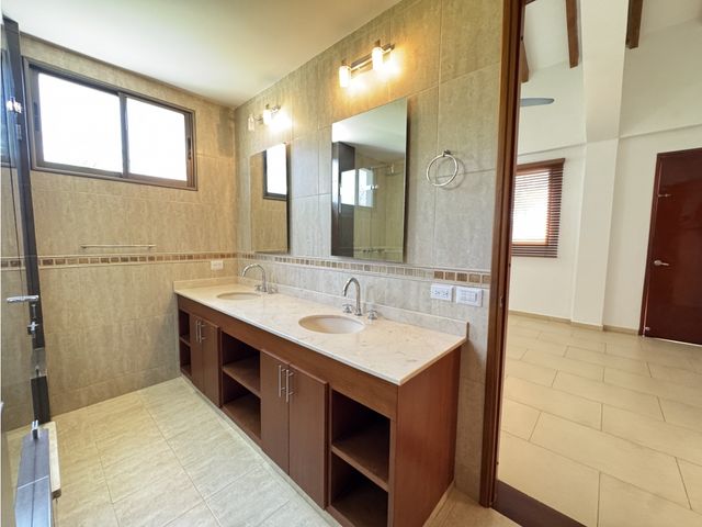 place photo 79