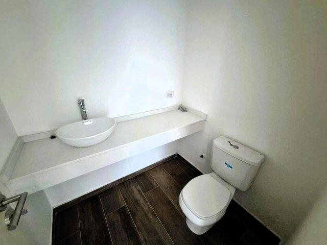 place photo 37