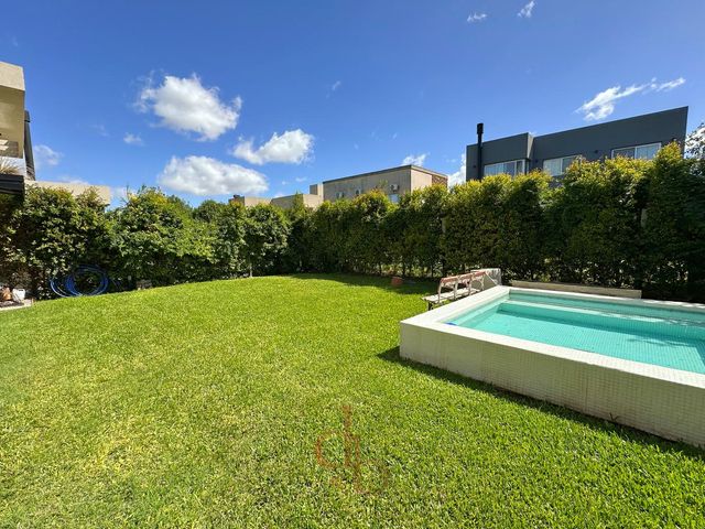 place photo 52