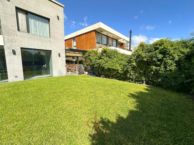 place photo 49