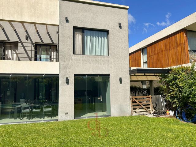 place photo 46