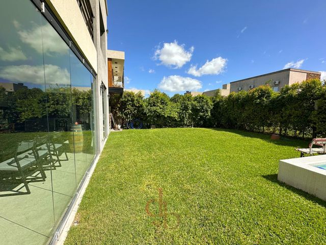 place photo 53