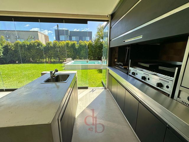 place photo 56