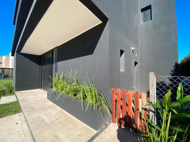 place photo 48