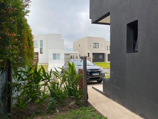 place photo 50