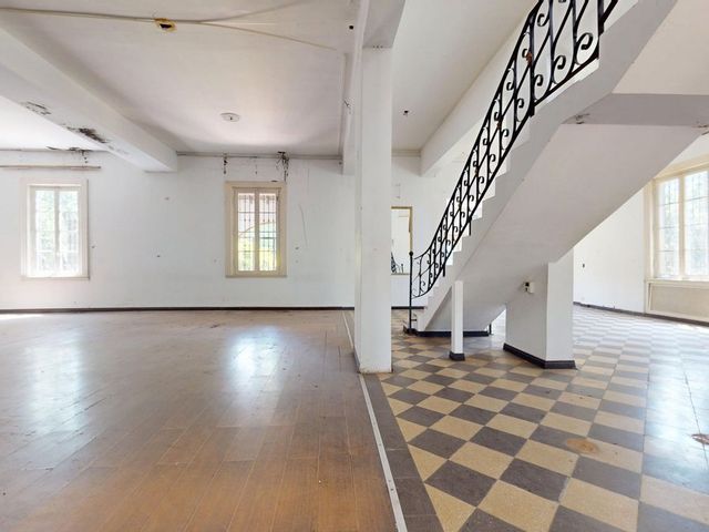 place photo 34