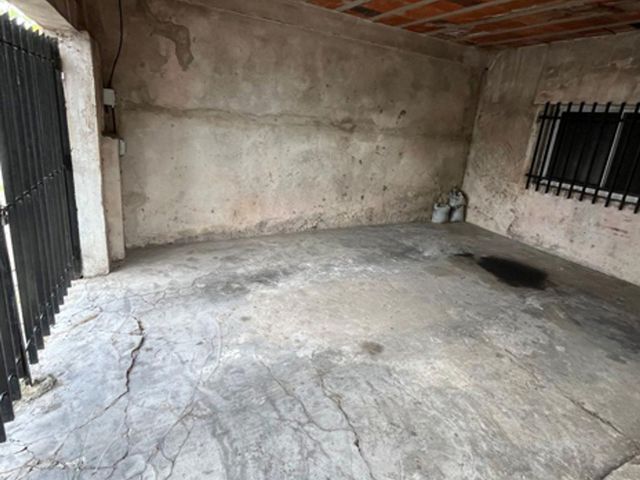 Venta ph 3 amb. cochera. a refaccionar. Virreyes