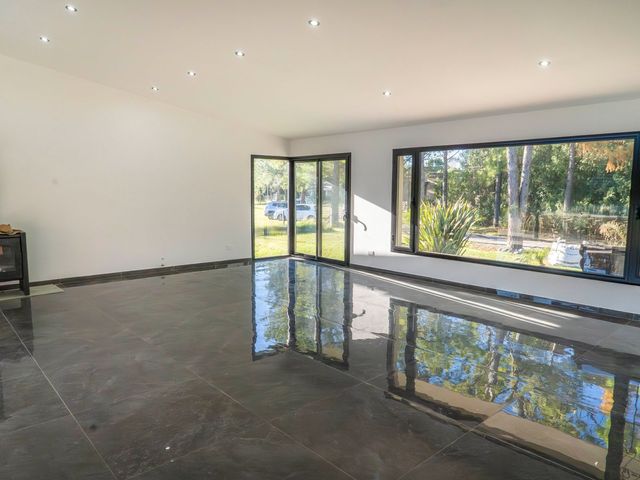 place photo 48