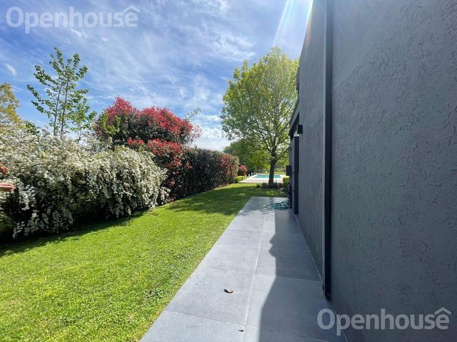 place photo 83