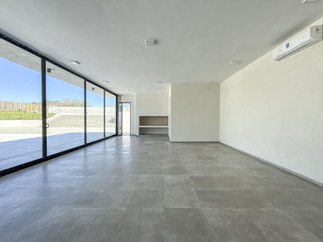 place photo 53