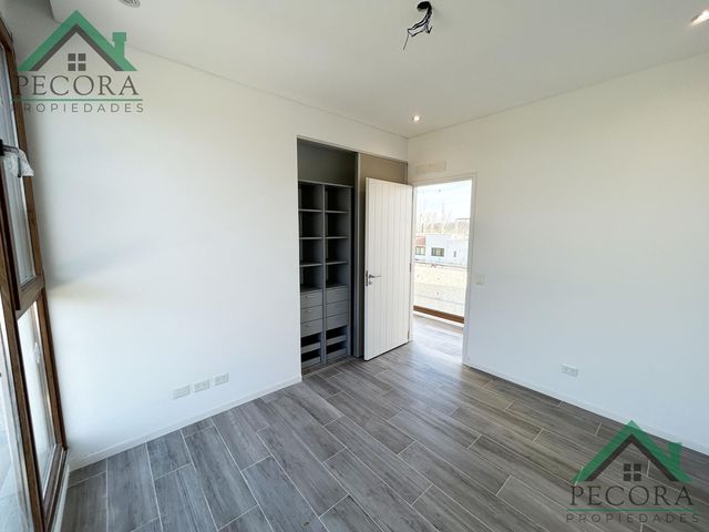 place photo 48