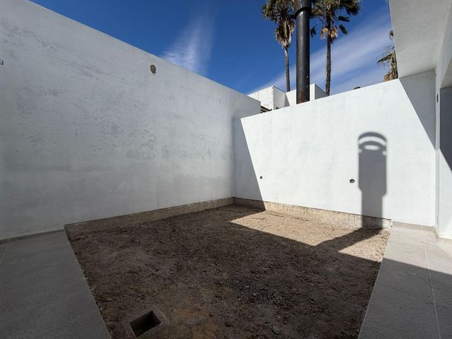 place photo 52