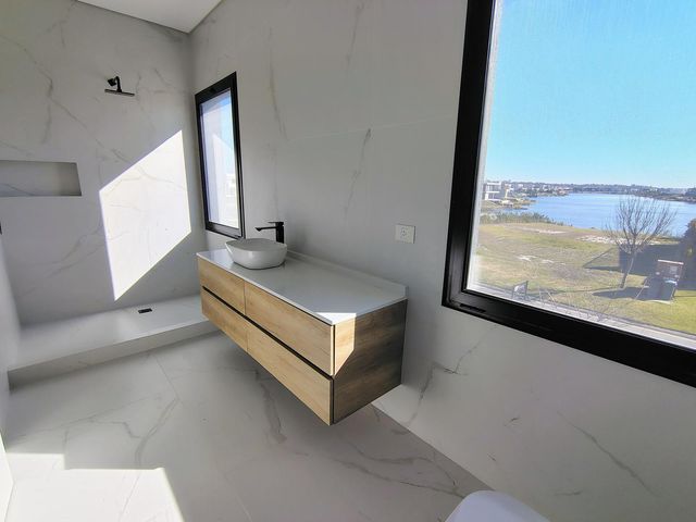 place photo 49
