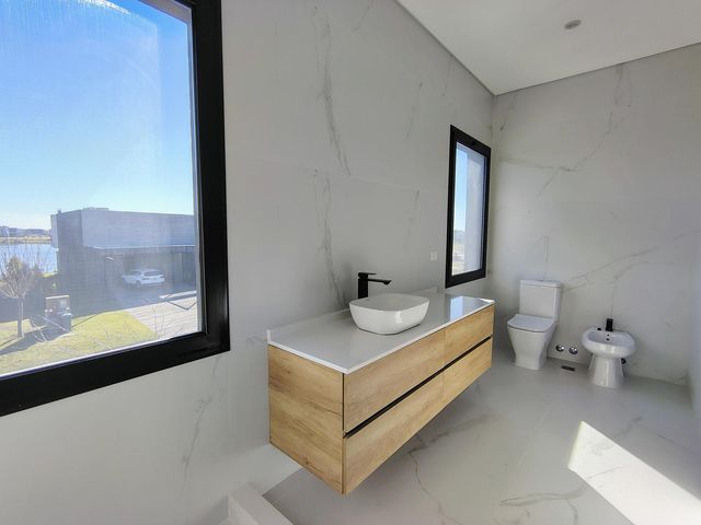place photo 48