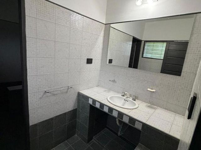 place photo 60