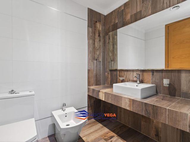 place photo 66
