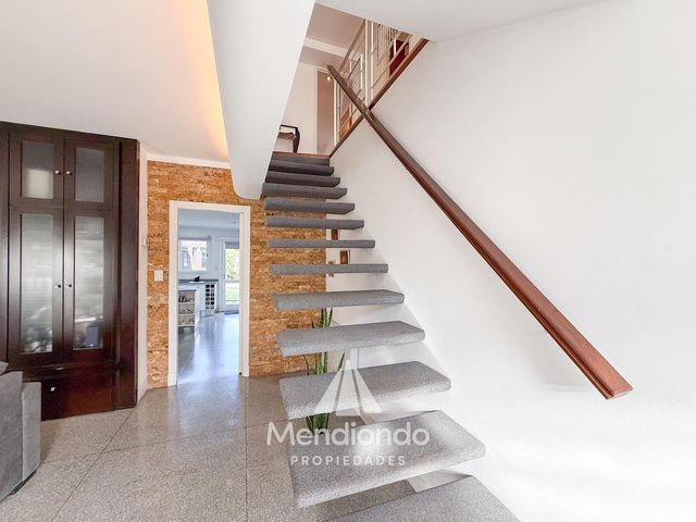place photo 49
