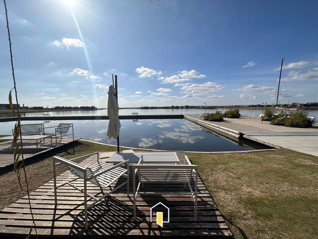 place photo 45