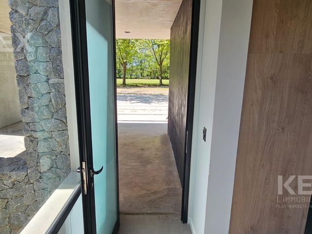 place photo 59