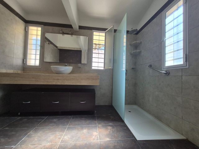 place photo 51