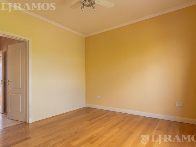 place photo 62