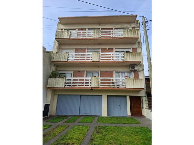 ZºMOGOTES; DEPARTAMENTO; 2 AMB- 3º PISO /ESCALERA