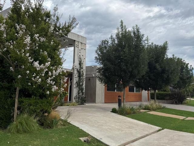 place photo 43