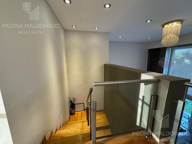 place photo 49