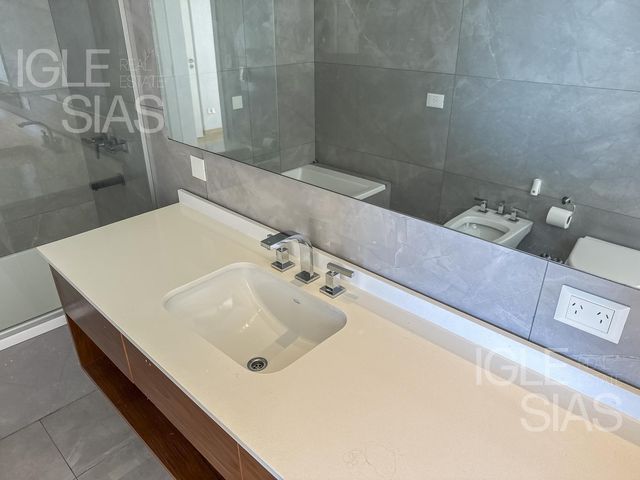 place photo 49
