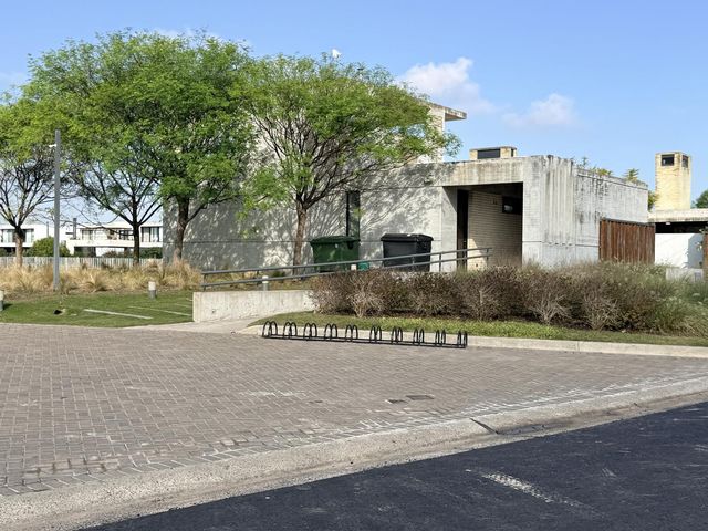 place photo 67