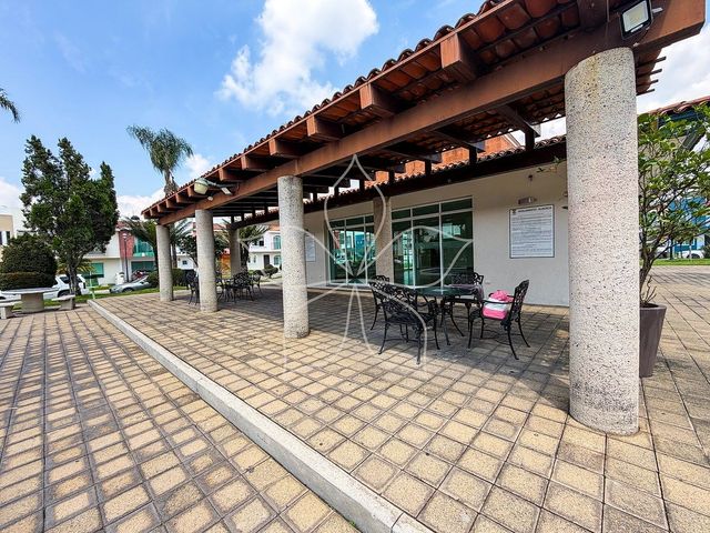 place photo 28