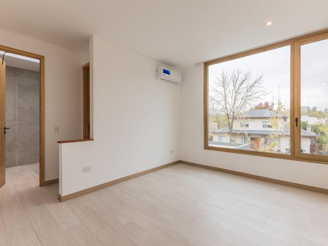 place photo 53