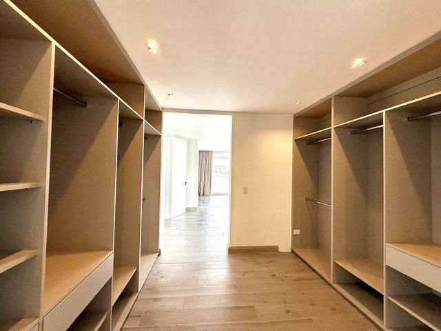 place photo 60