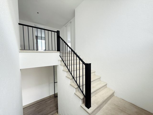 place photo 48