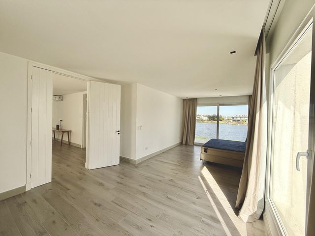 place photo 55