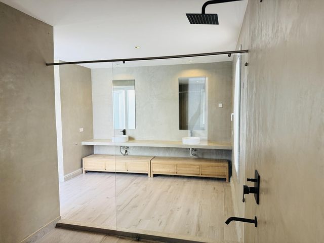 place photo 69