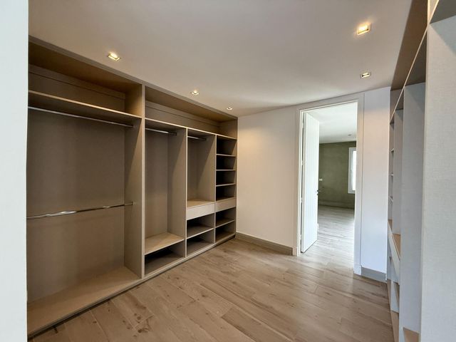 place photo 58