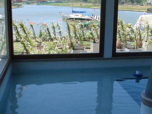 place photo 98