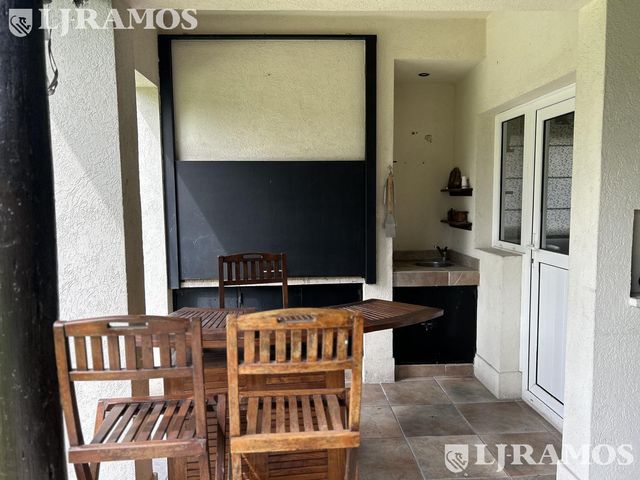 place photo 60