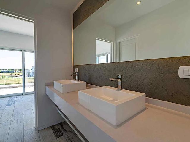 place photo 49