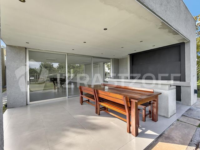 place photo 66
