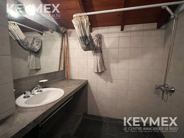 place photo 39