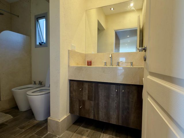 place photo 59