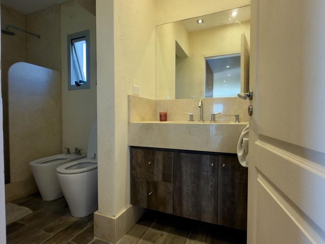 place photo 56