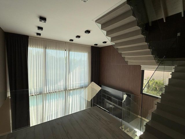 place photo 48