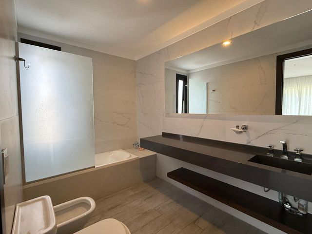place photo 59