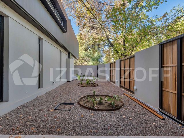 place photo 36