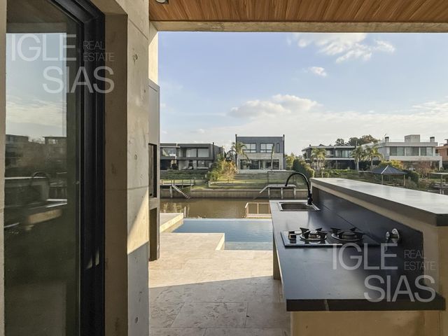 place photo 47