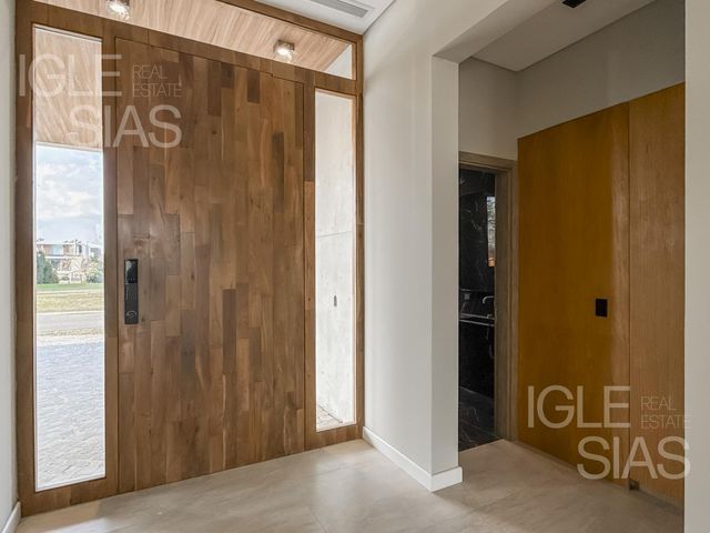 place photo 61