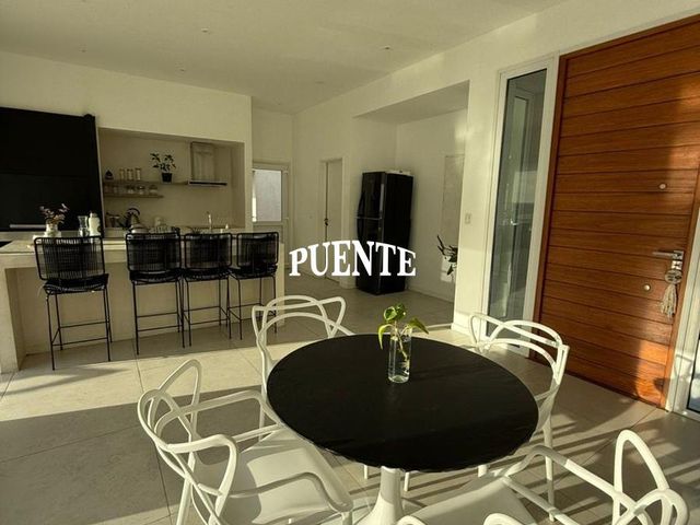 place photo 64